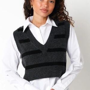 Gray and Black Striped Knit Vest - Olivaceous - Small